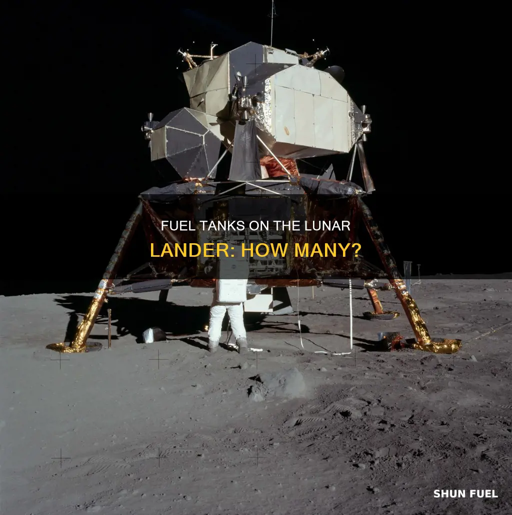 did the lunar lander have 2 fuel tanks