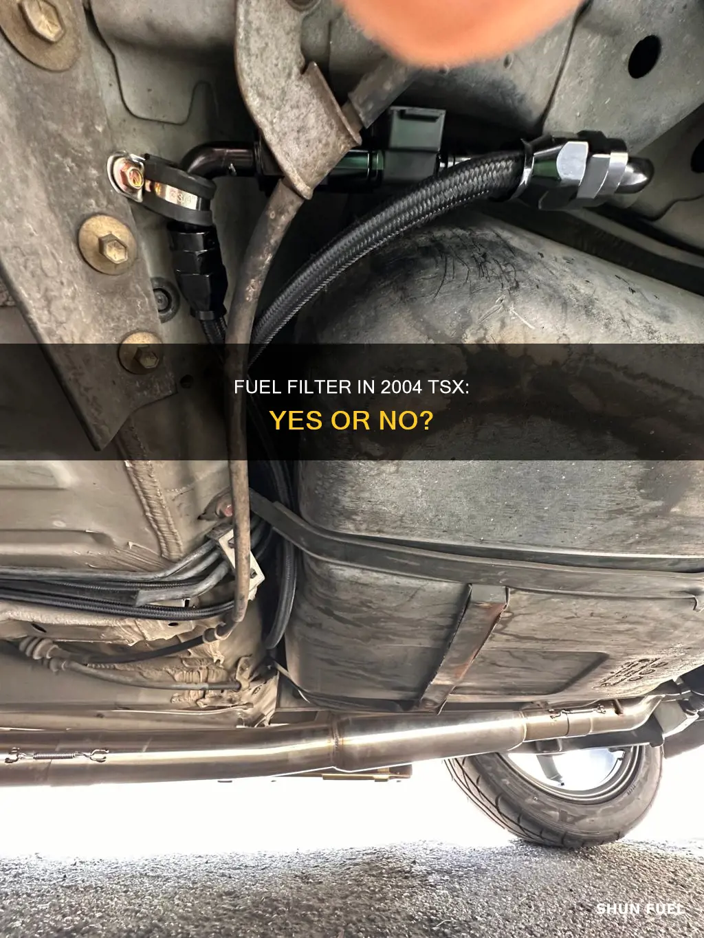 does a 2004 tsx has a fuel filter