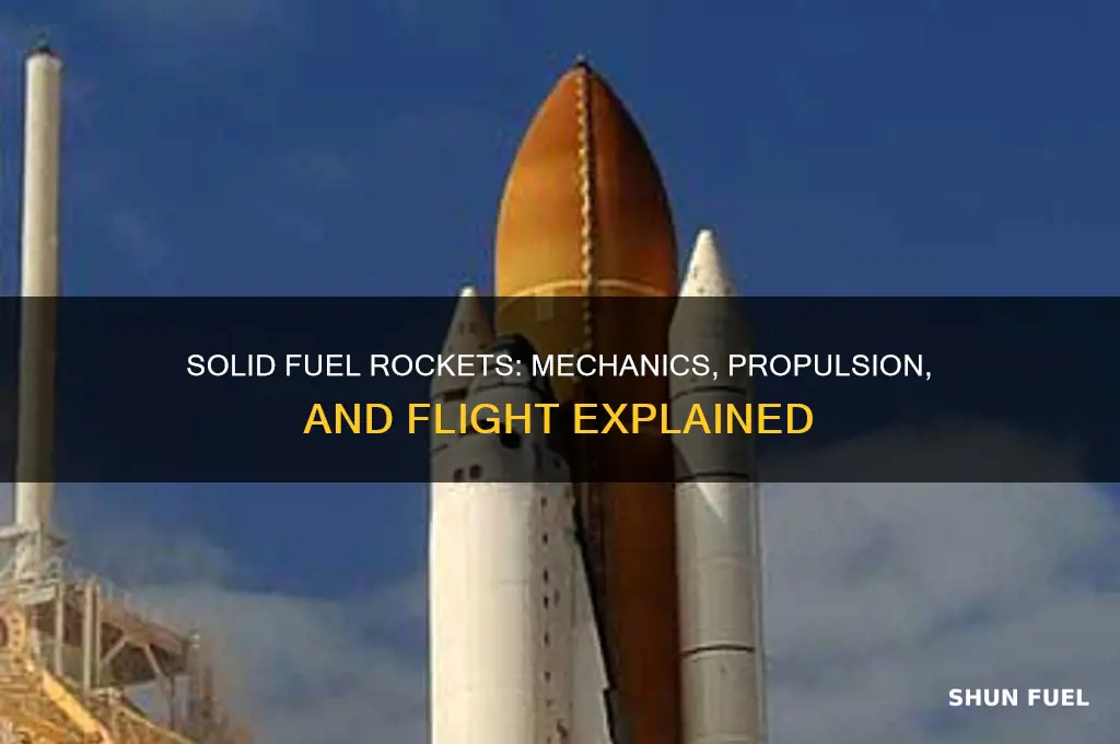 how does a rocket using solid fuel work