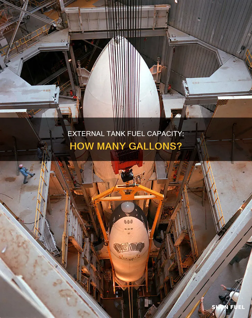 how man gallons of fuel does external tank carry
