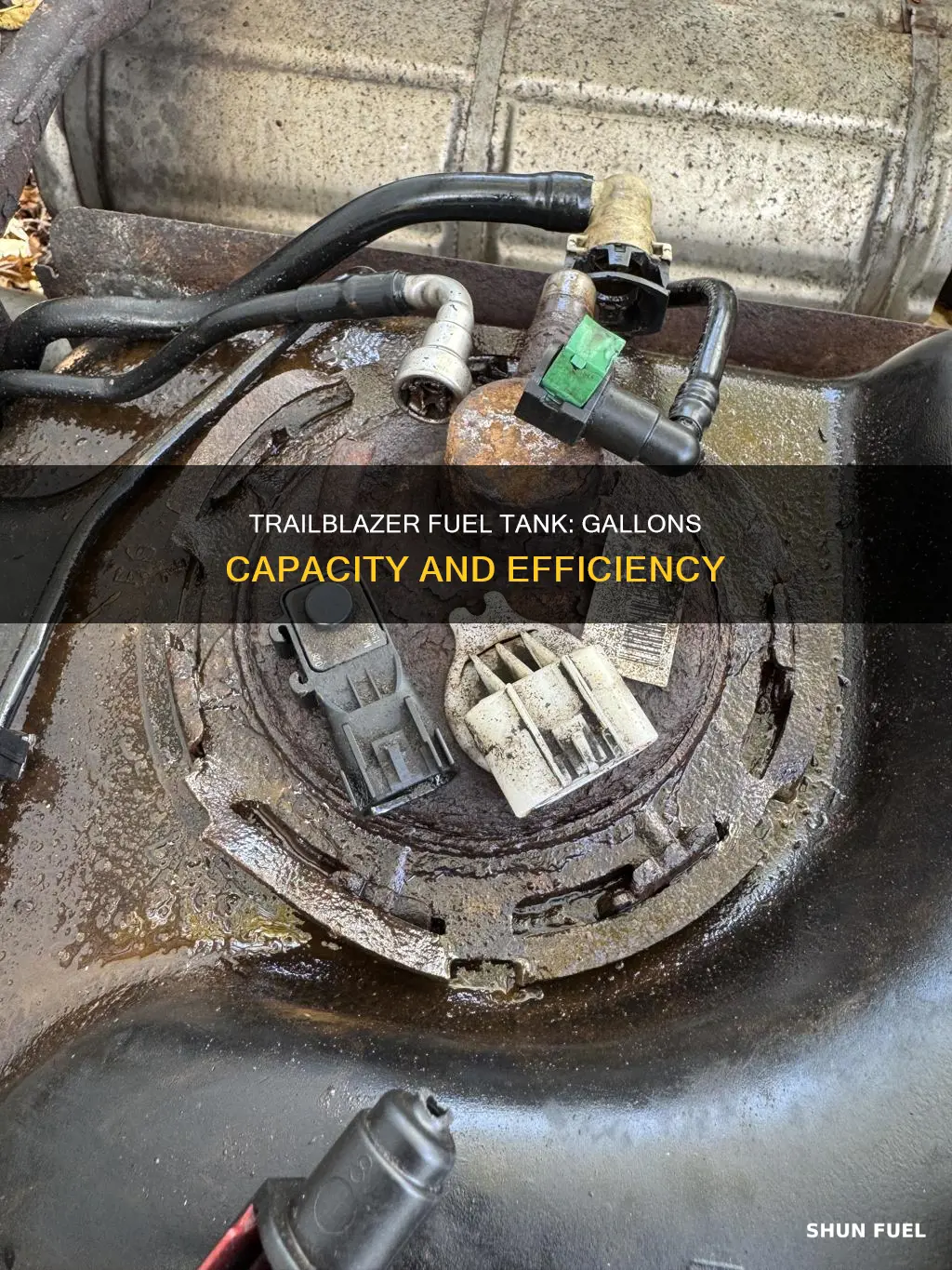 how many gallons is a 03 trailblazer fuel tank