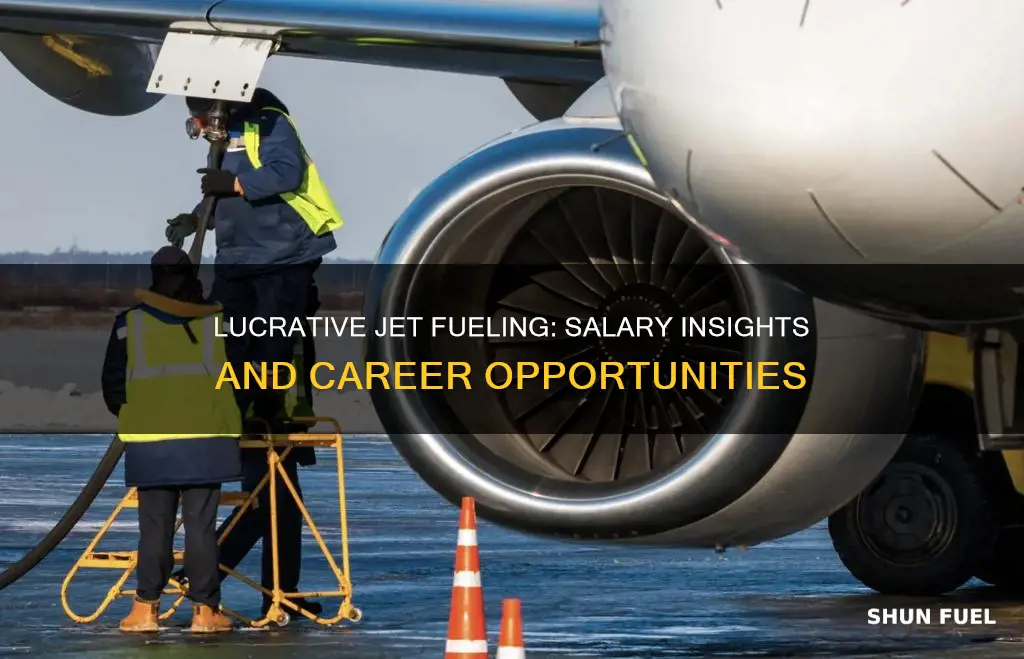 how much does a jet fueler get paid