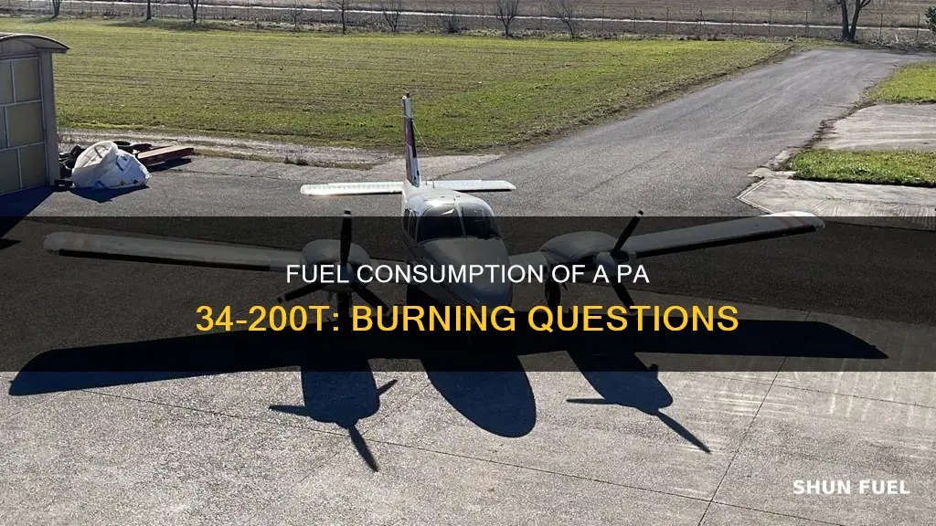 how much fuel does a pa 34-200t burn per hour