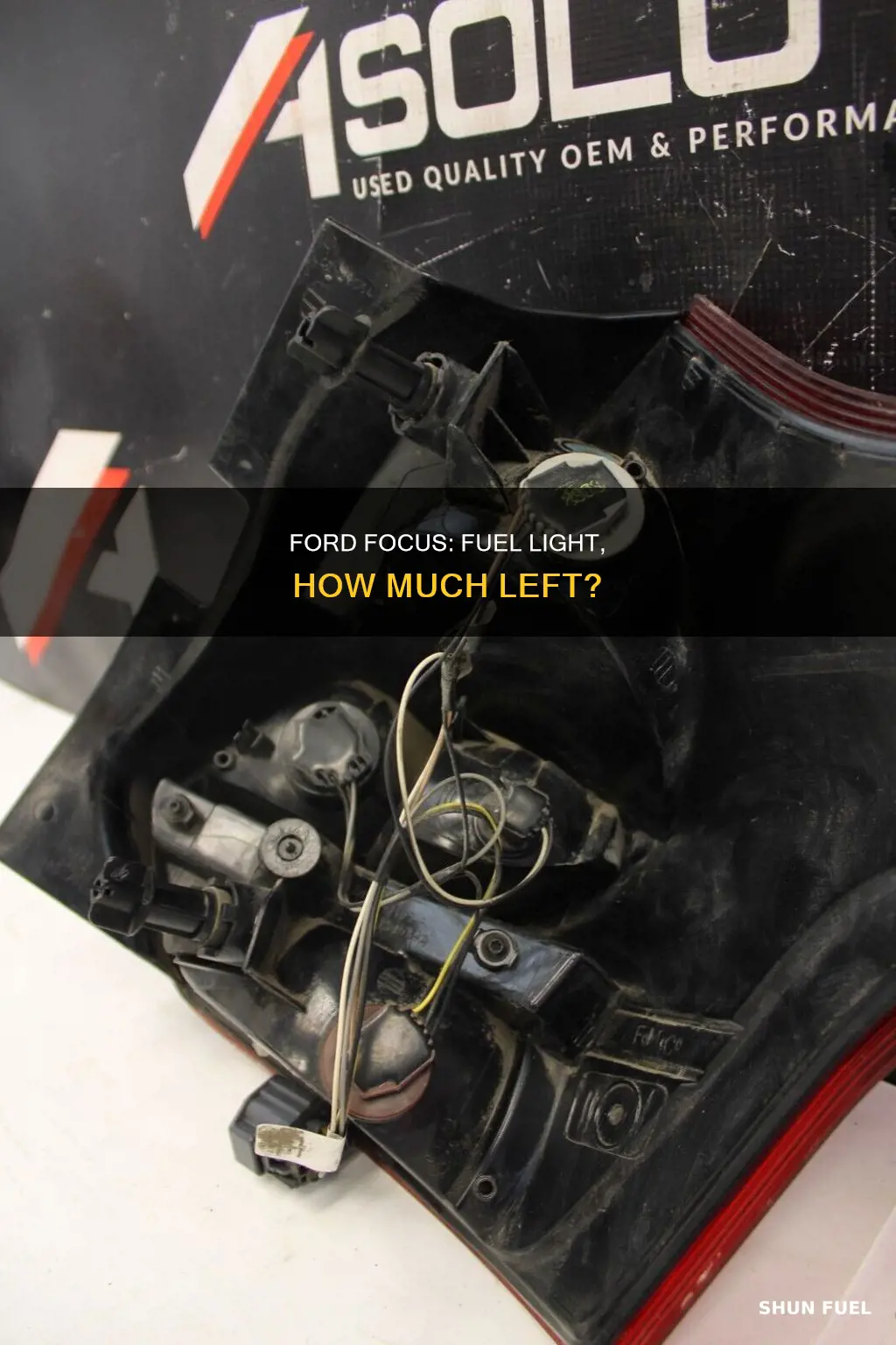 how much fuel left when light comes on ford focus