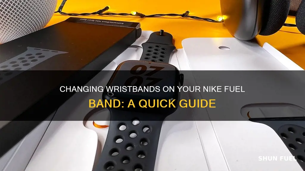 how to change nike fuel band wrist