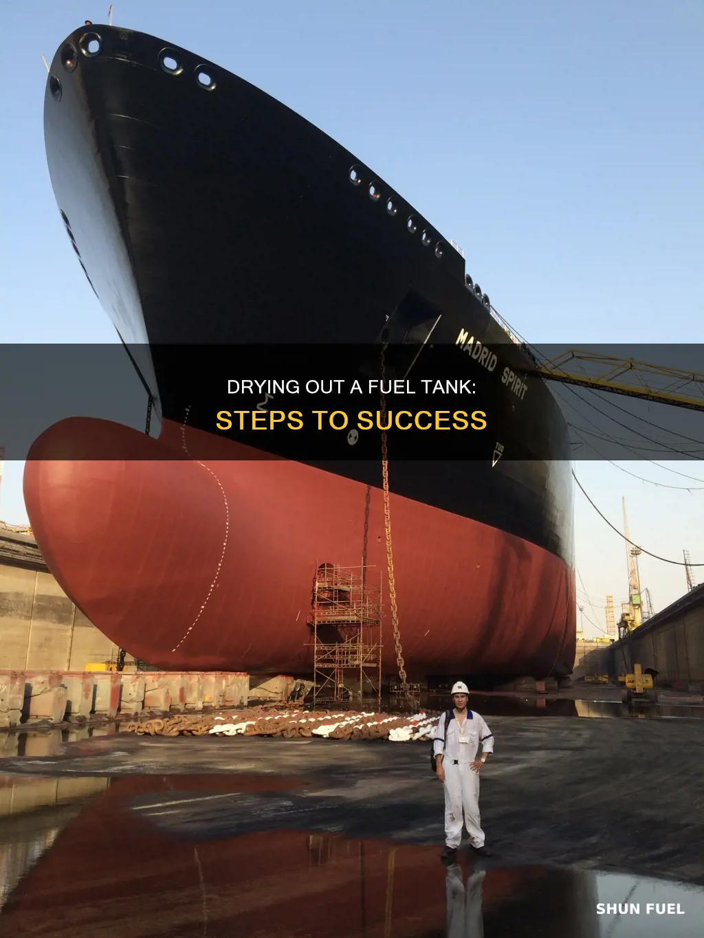 how to properly dry moisture out a fuel tank