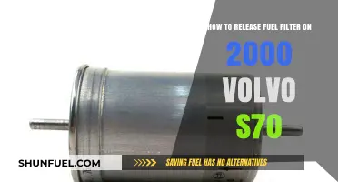 Quickly Releasing the Fuel Filter on a Volvo S70