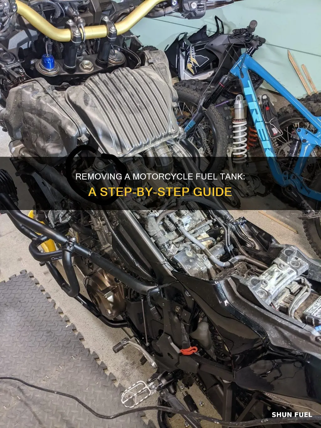 how to remove a fuel tank motorcycle