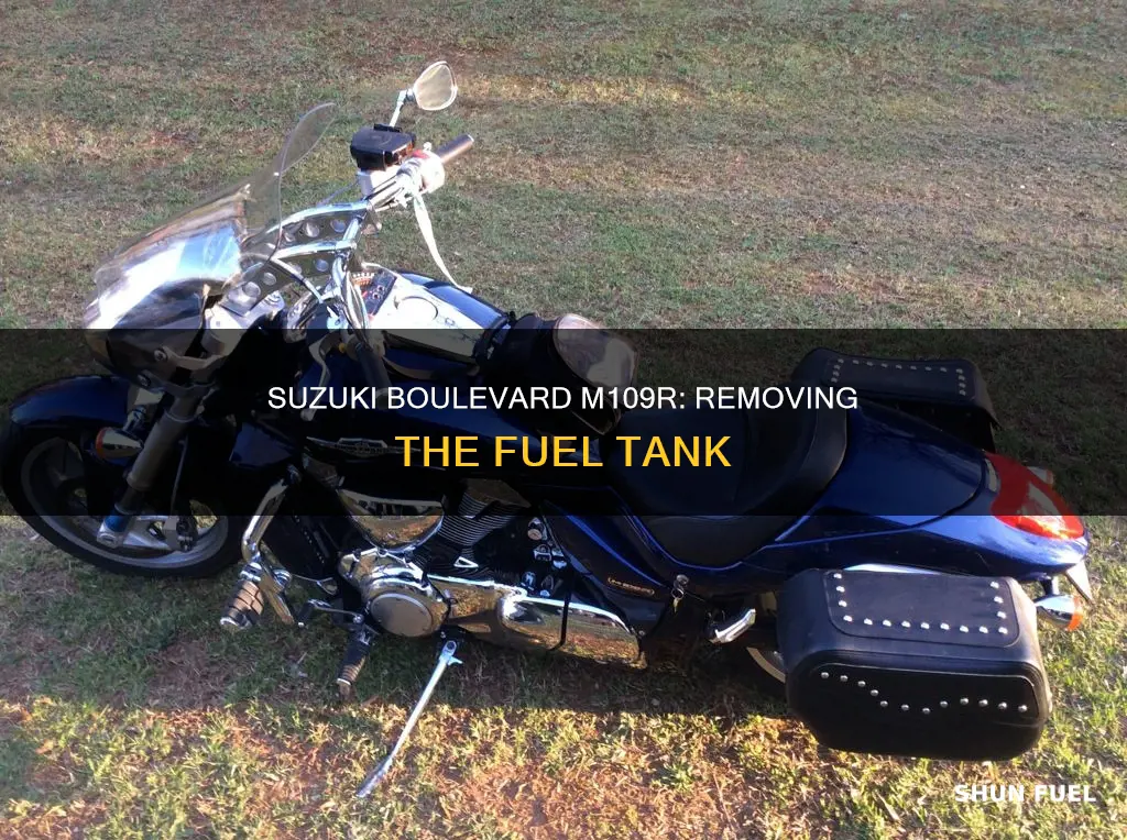how to remove fuel tank suzuki boulevard m109r