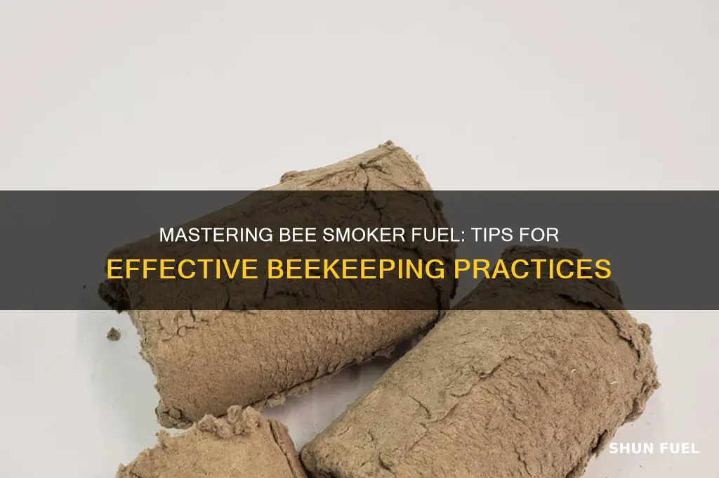 how to use bee smoker fuel