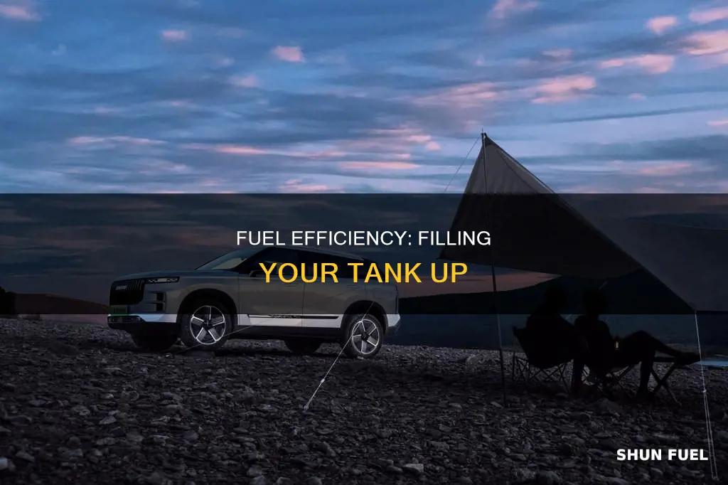 is it more fuel efficient to fill your tank