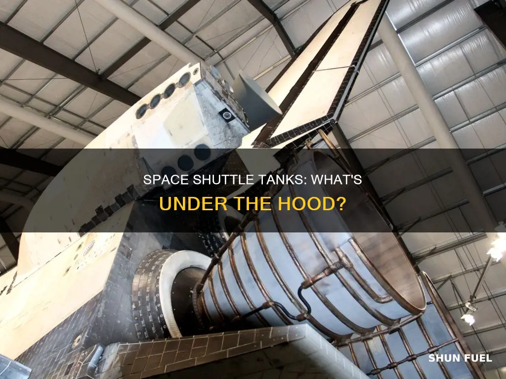 is there an enngine under the sppace shuttle fuel tank