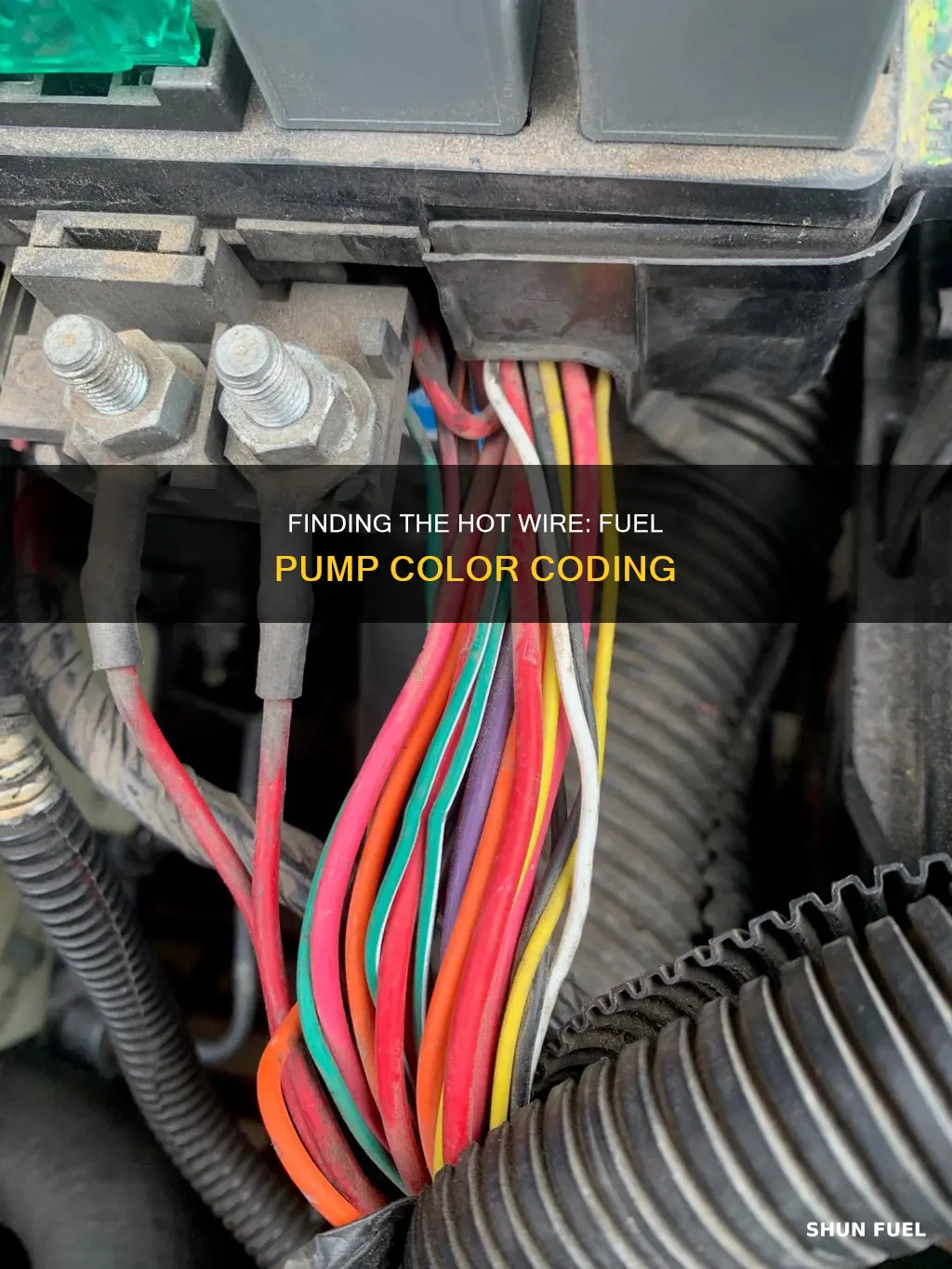 what color wire is hot on a car fuel pump