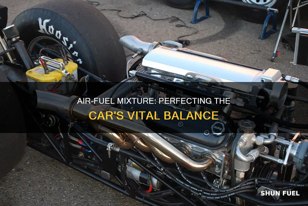 what determines the air fuel mixture in a car