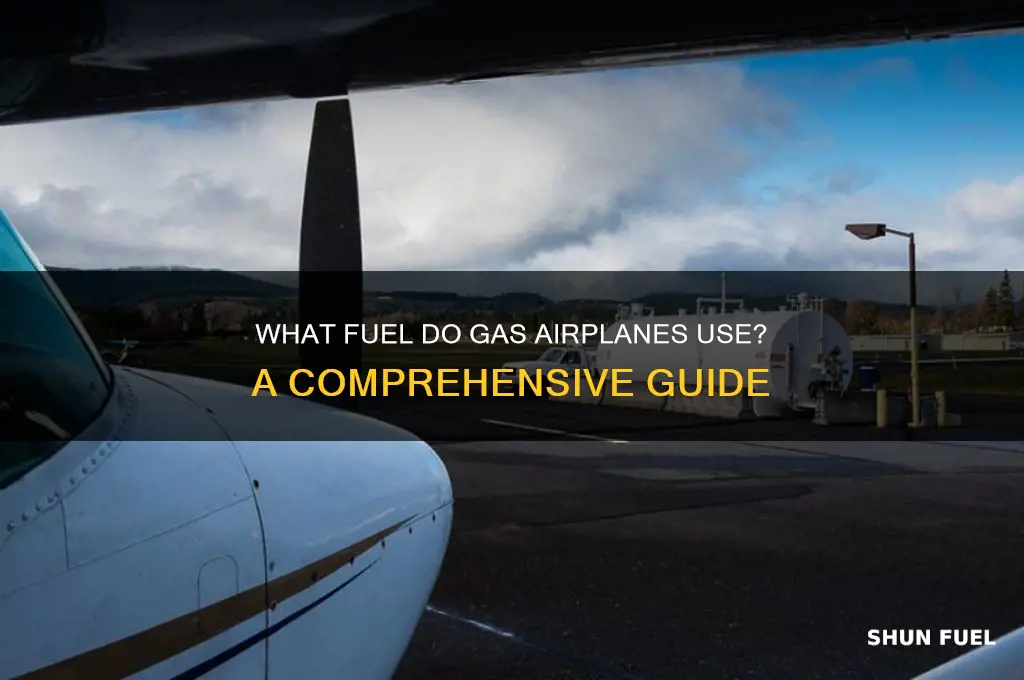 what fuel do gas airplanes use
